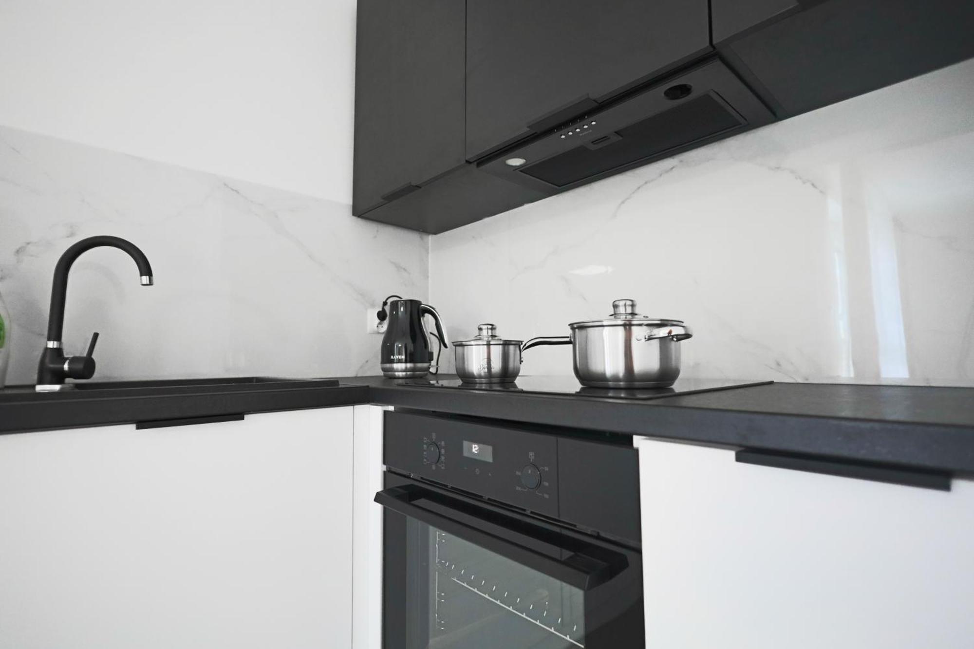 Reymonta 22 Apartamenty Ополе Екстериор снимка